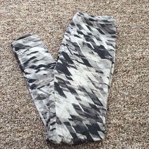 Size M Leggings